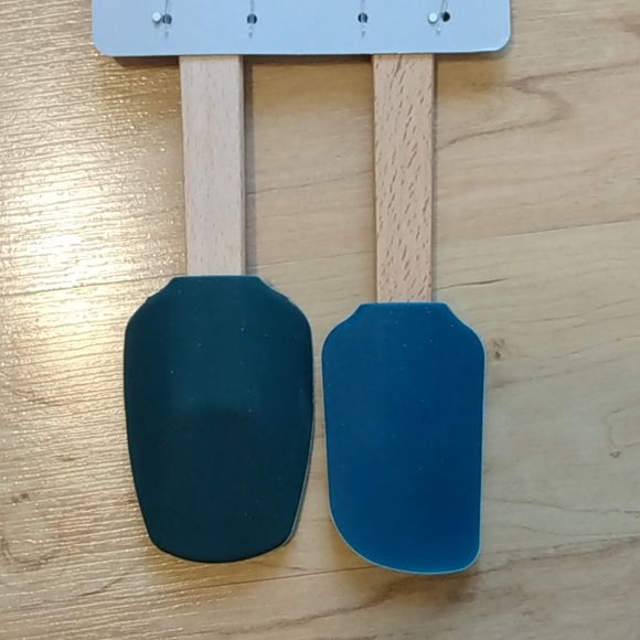 Star Wars Mandalorian Grogu Kitchen Silicone Spatula and Spoon Set - Picture 7 of 7